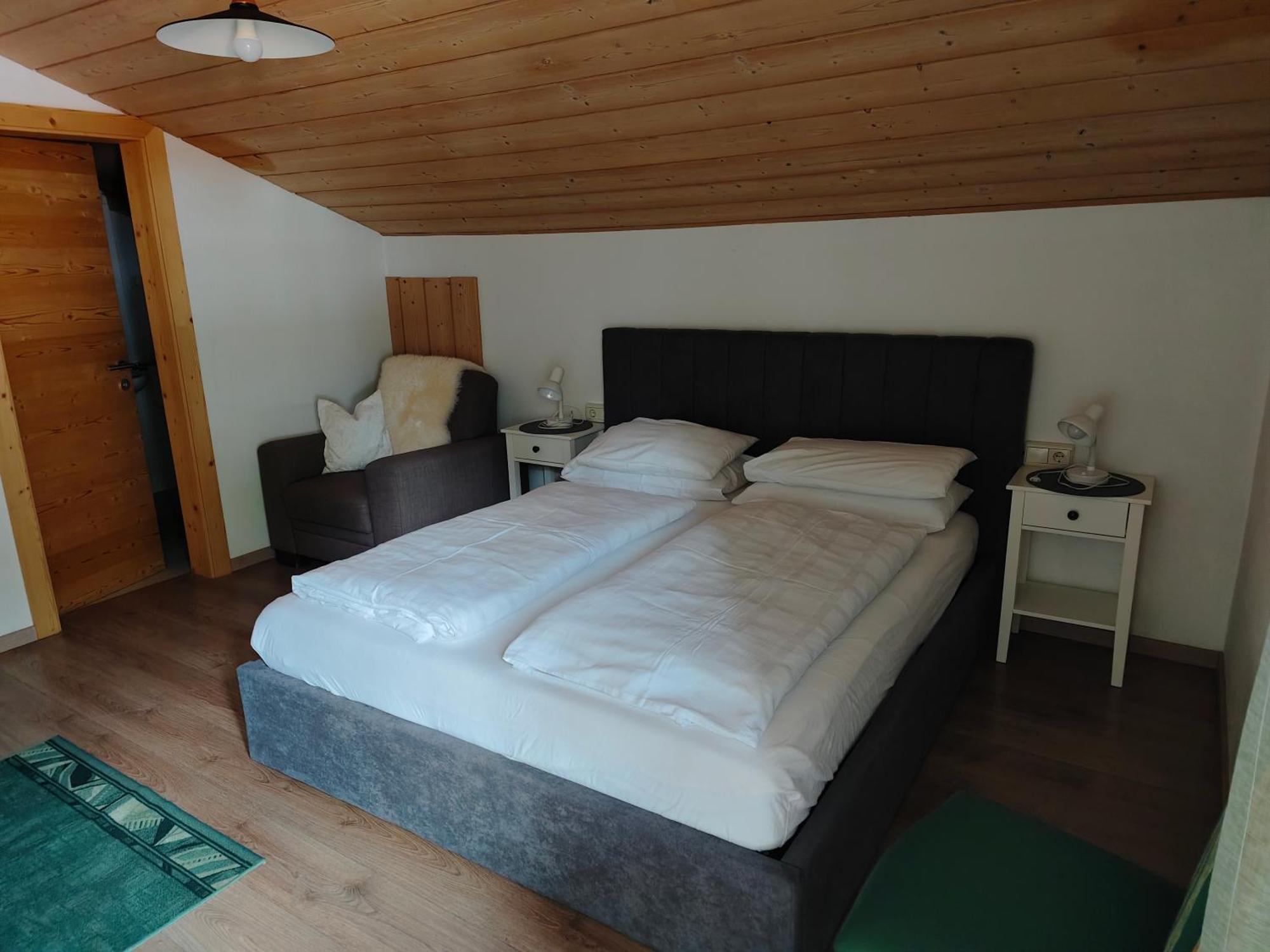 Garni Hattlerhof B&B Bruneck Exteriör bild