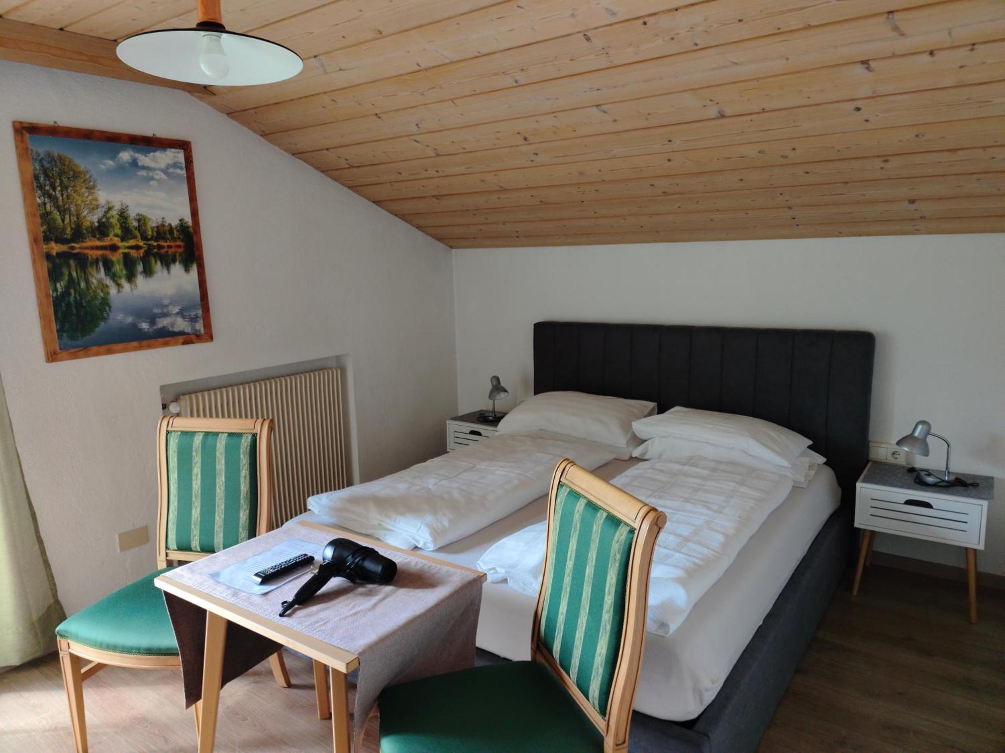 Garni Hattlerhof B&B Bruneck Exteriör bild
