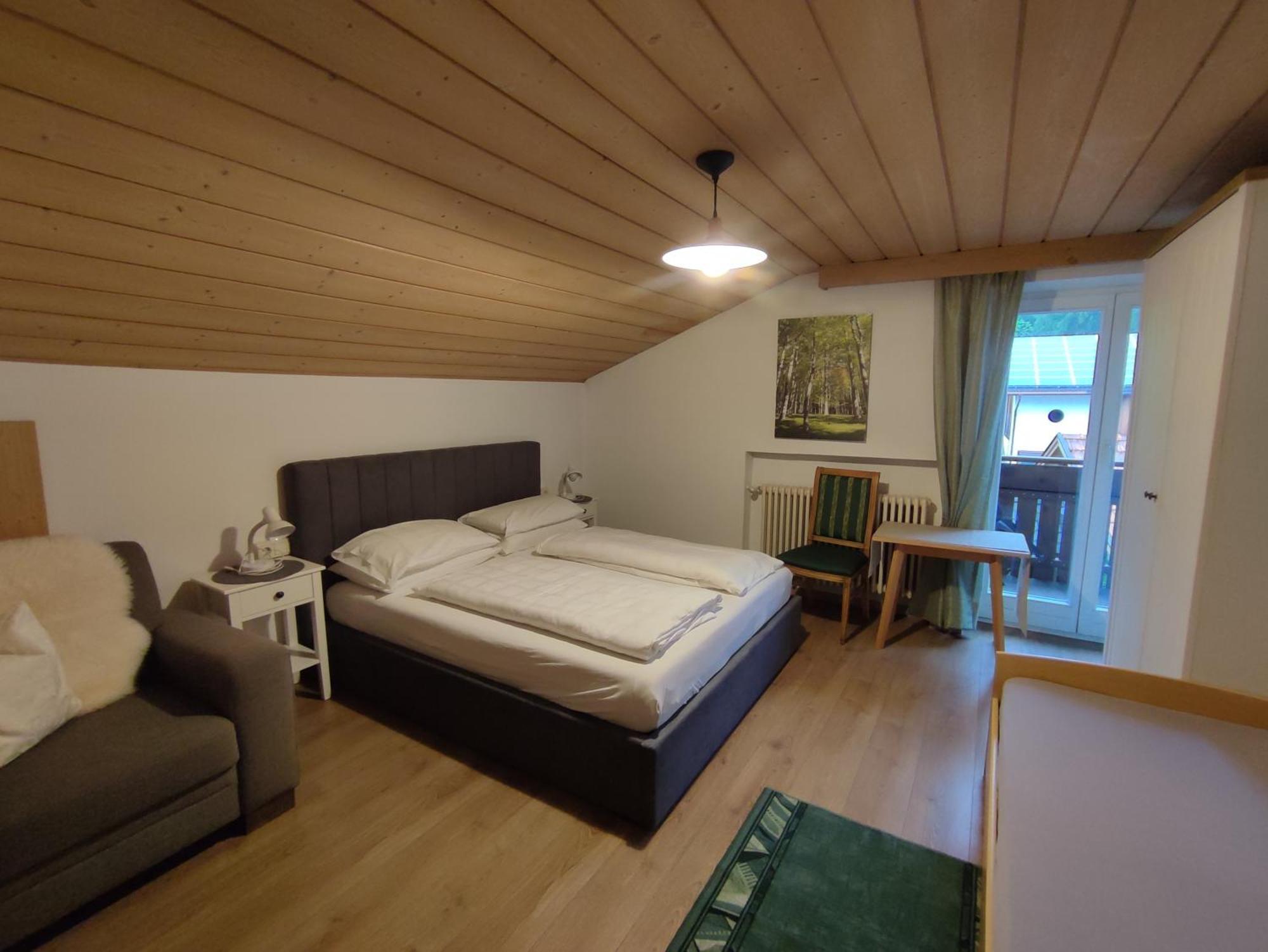 Garni Hattlerhof B&B Bruneck Exteriör bild