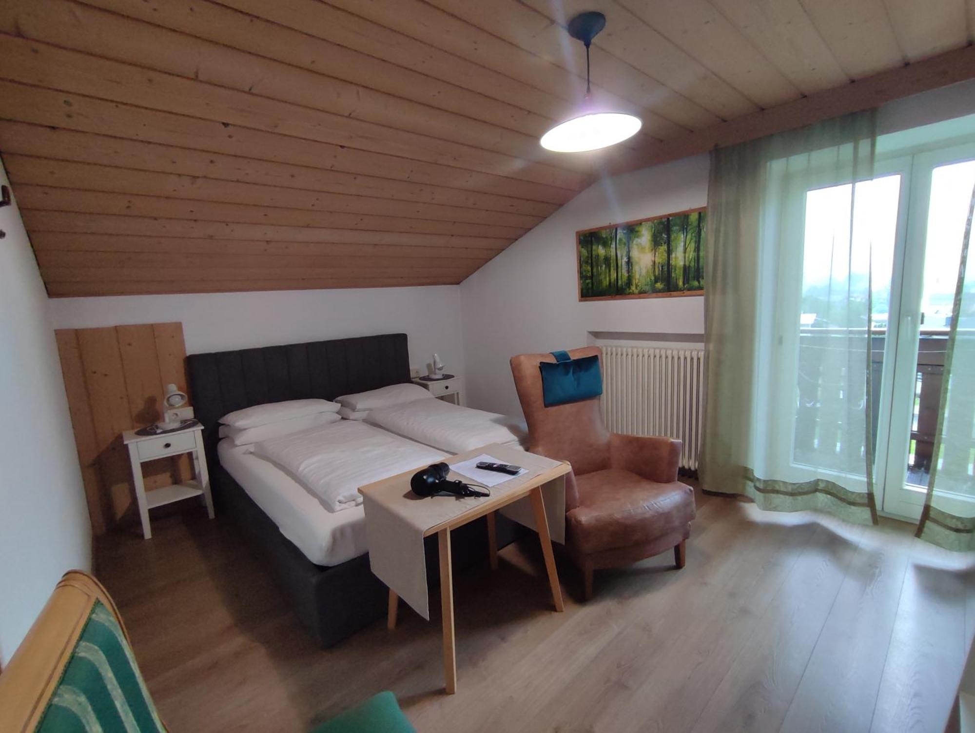 Garni Hattlerhof B&B Bruneck Exteriör bild